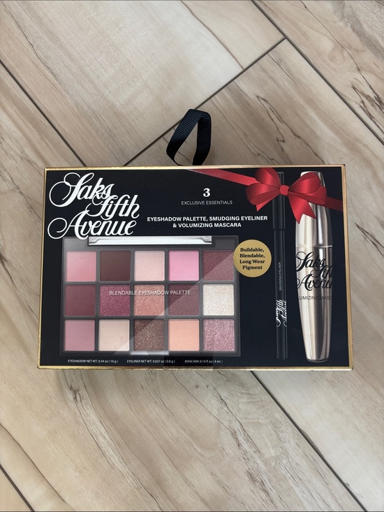 Saks Fifth Avenue Other - Saks Fifth Avenue Pink & Rose Eyeshadow Palette Trio with Mascara and Eyeliner